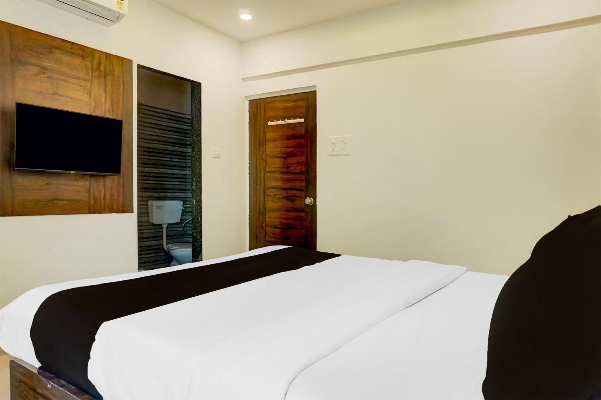 Super Hotel O Laxman Nagar Baner ปูเน่ ภายนอก รูปภาพ